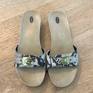 Dr scholls snakeskin slides
